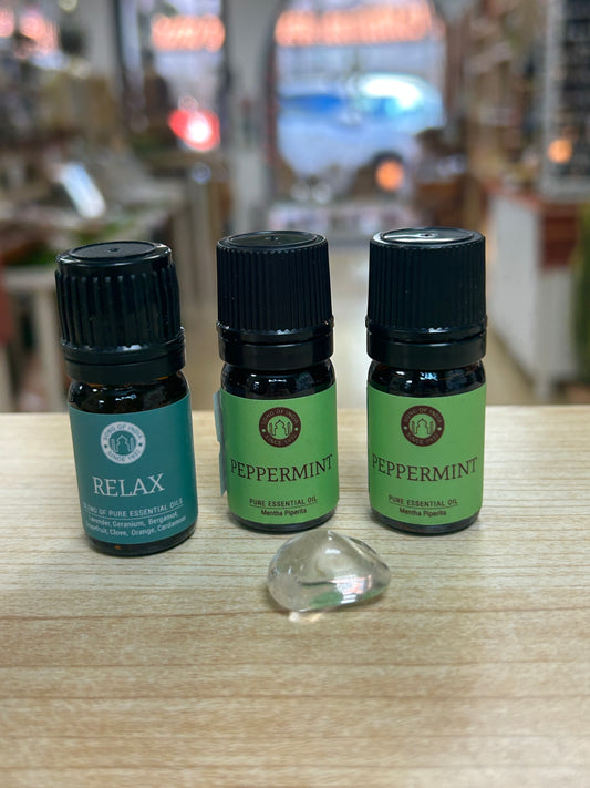 Peppermint oil x2, Relax oil x1, Clear Quartz x1