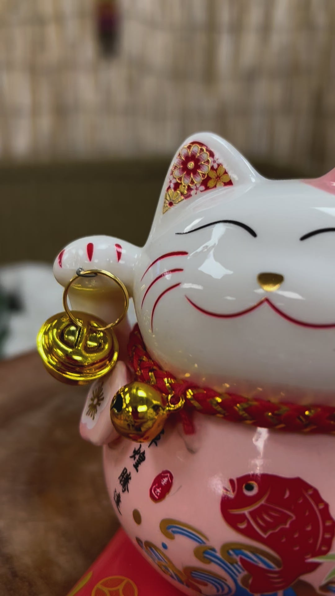 Solar Powered Japanese Lucky Cats ''Maneki-neko''